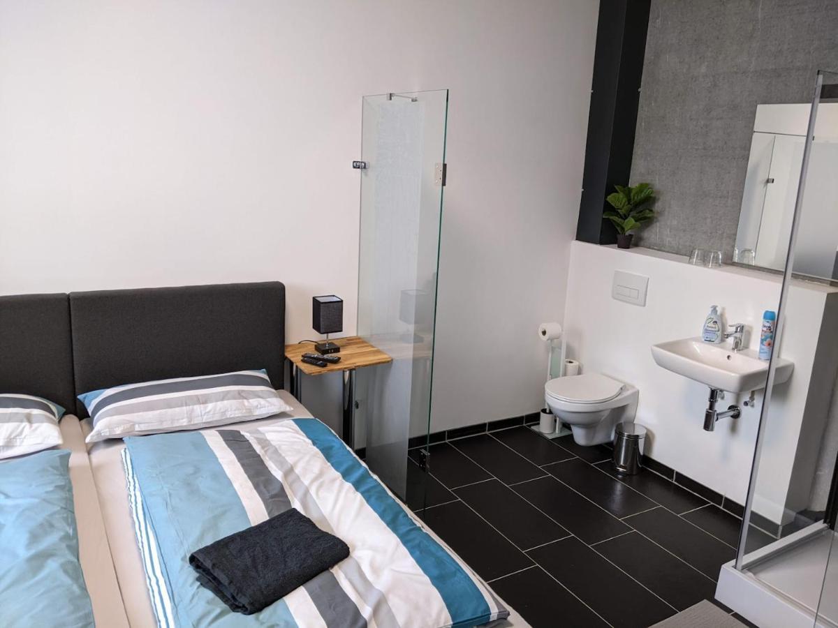 Business-motel & 24h Selfcheckin Hotel